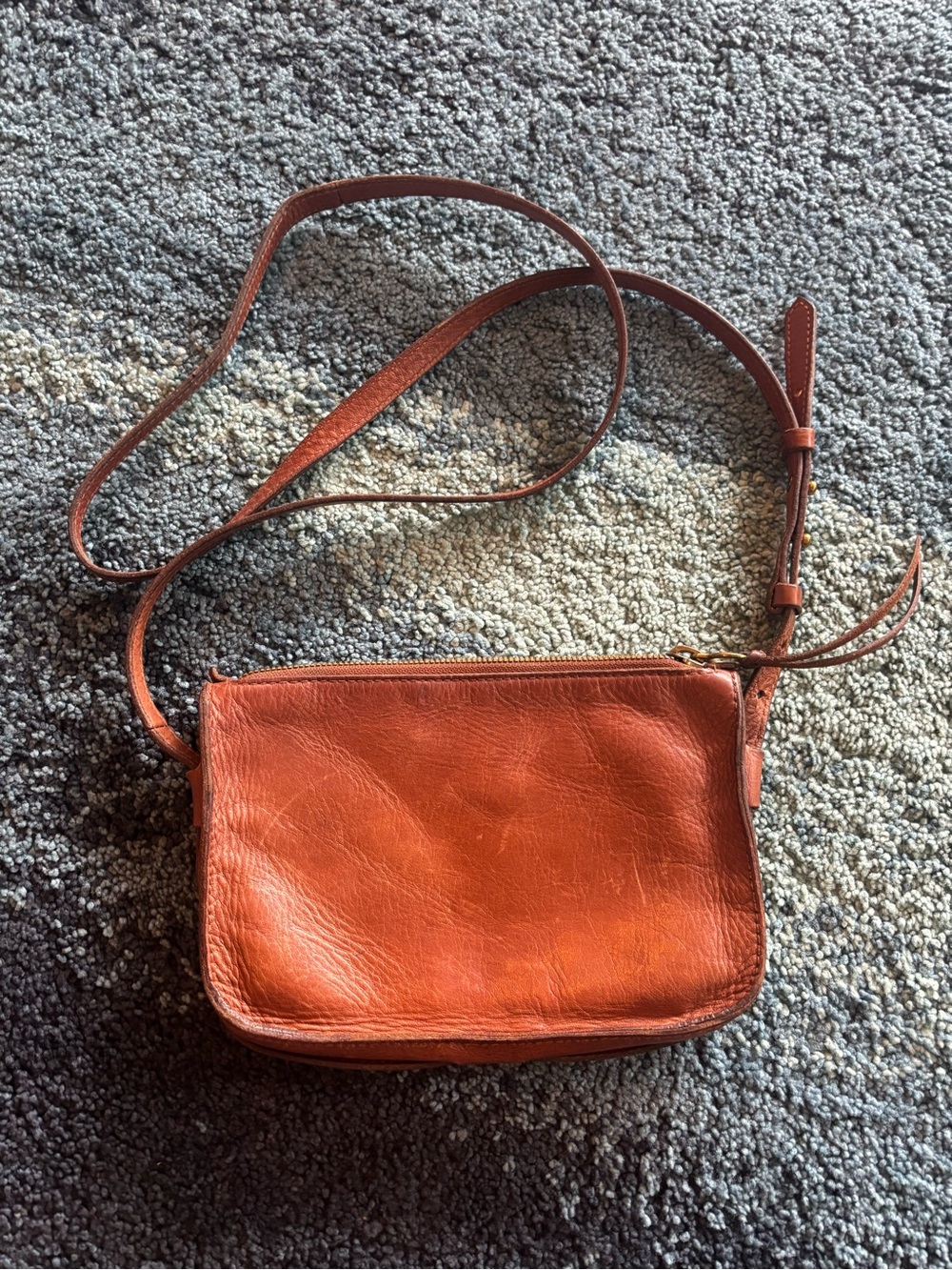 Madewell 100% leather cognac brown small crossbody zip bag